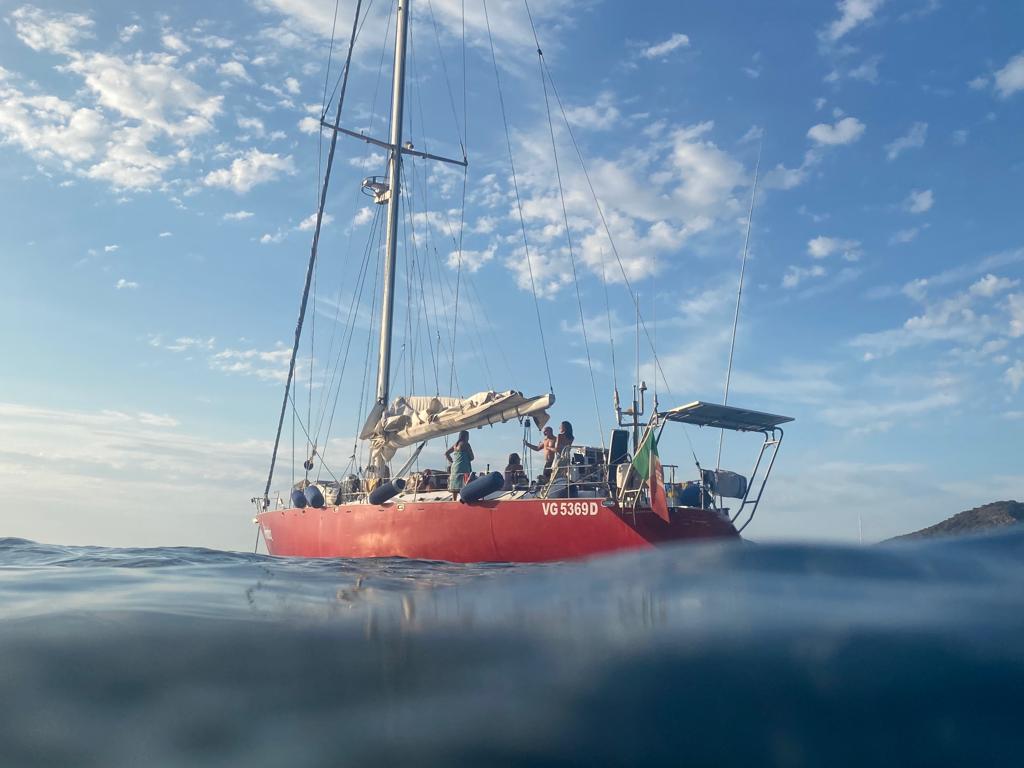 Le Veleggiate Poetiche su Adriatica alle Cinque Terre dal 28/6 al 5/7/2025